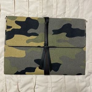 Stella and Dot Camo clutch